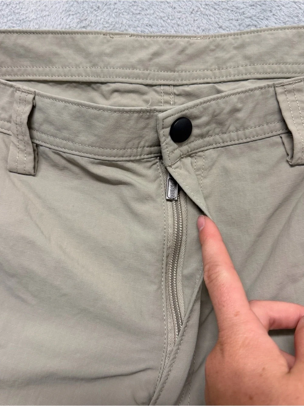 Duluth Trading Shorts Mens 40 Tan Armachillo Cargo Cooling Ripstop Paratrooper